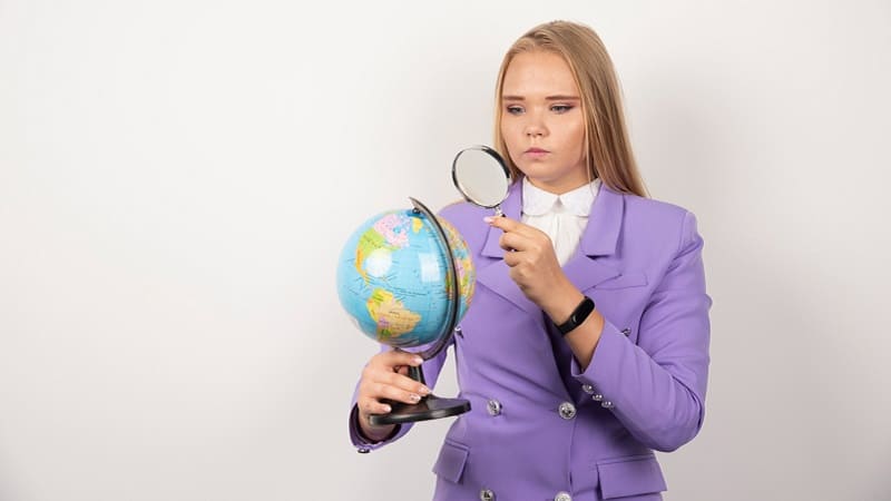 بررسی دقیق مشاغل خارجی با ذره‌بین